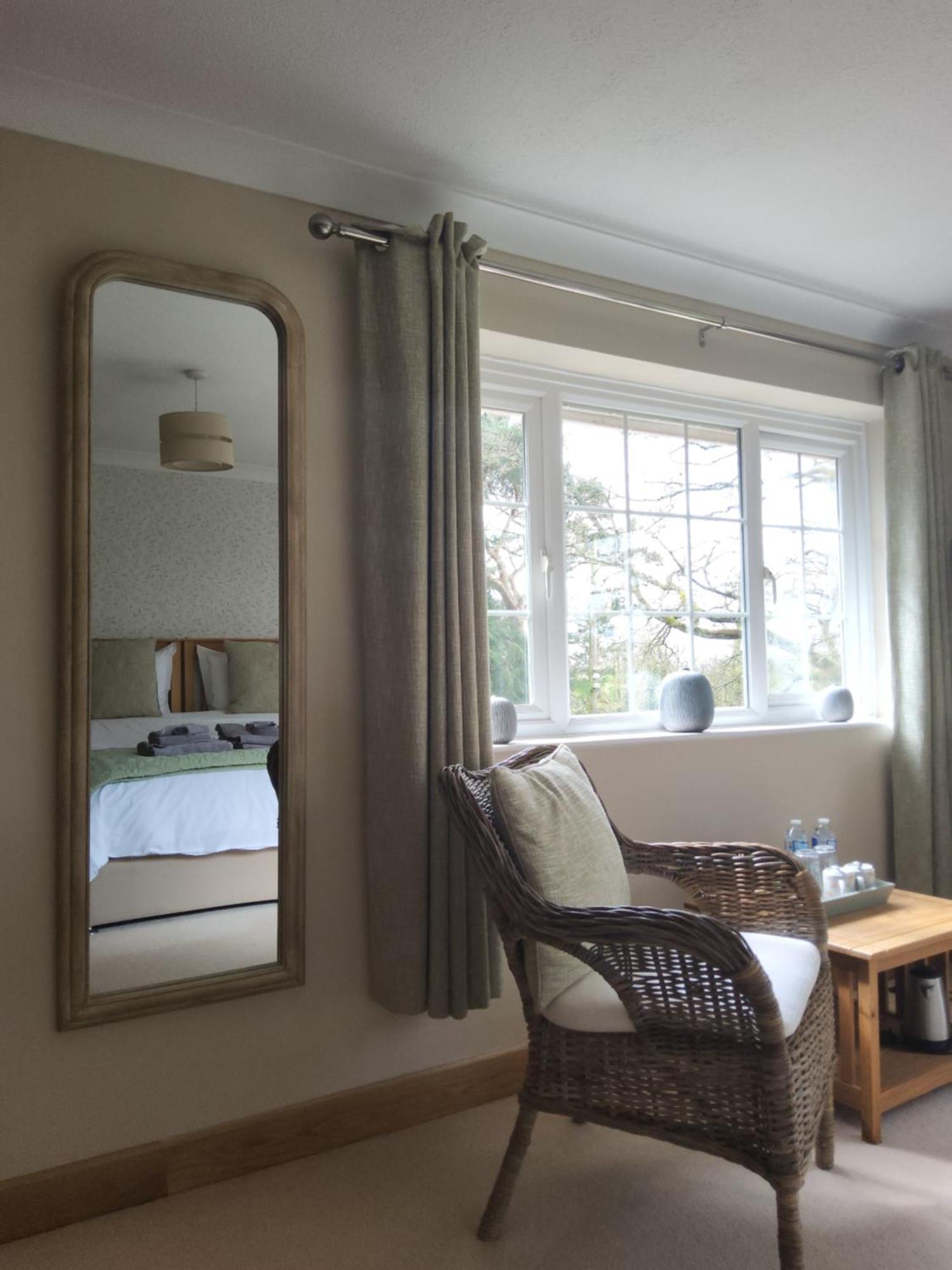 Bed and Breakfast Ha'Penny Acre Sherfield English Екстер'єр фото